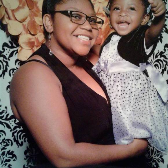 Meet your Posher, Ariel - Picture 1 of 1